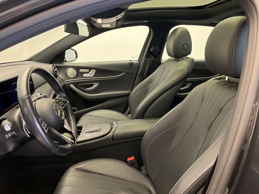 Thumbnail: 2023 Mercedes-Benz E-Class - 12