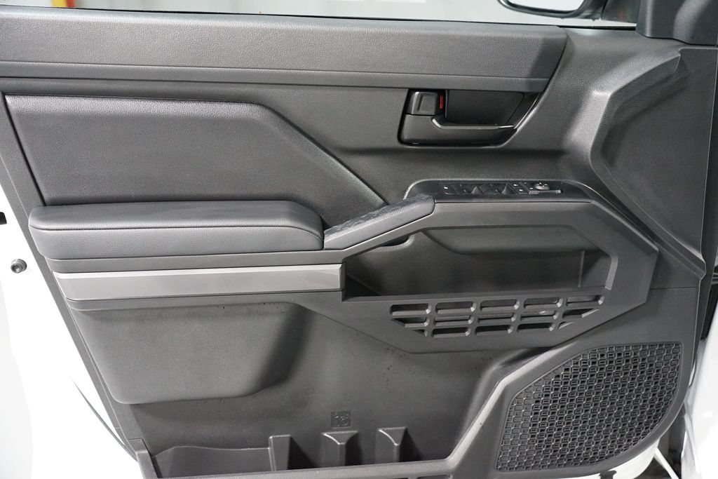 Thumbnail: 2024 Toyota Tacoma - 31