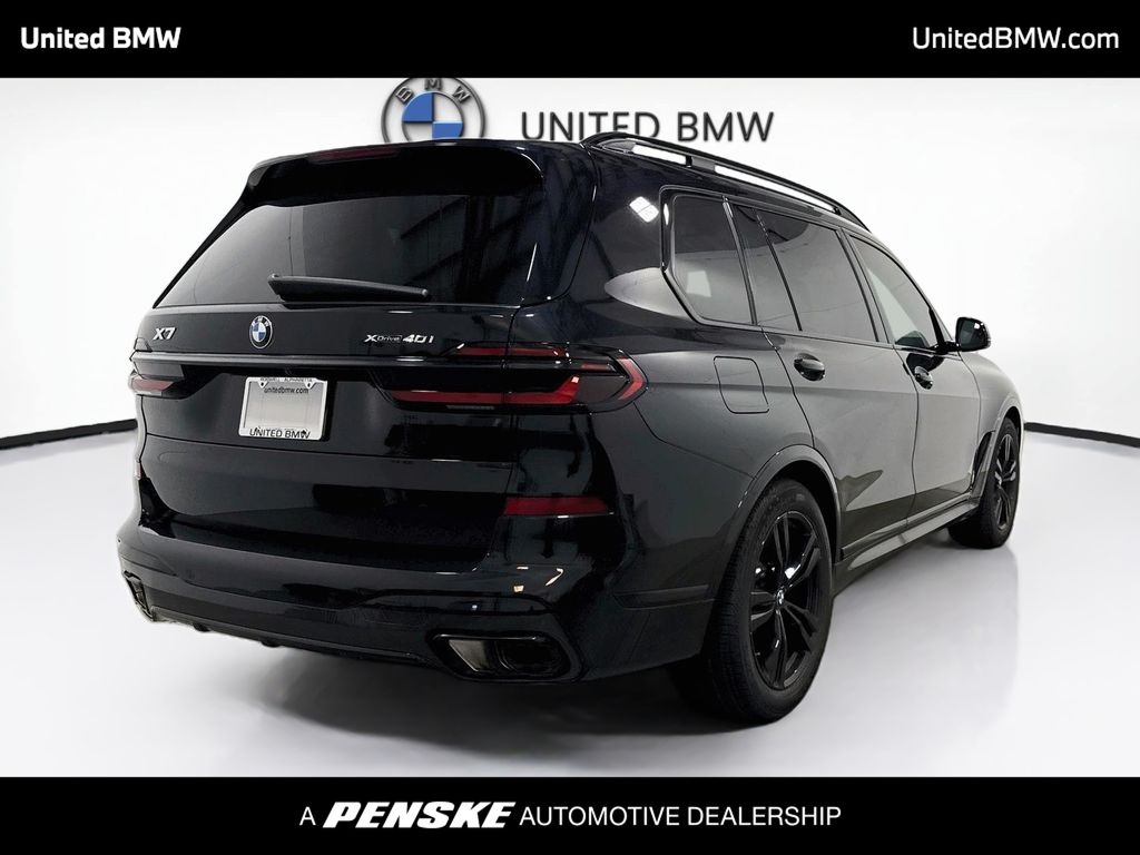Thumbnail: 2027 BMW X7 - 5
