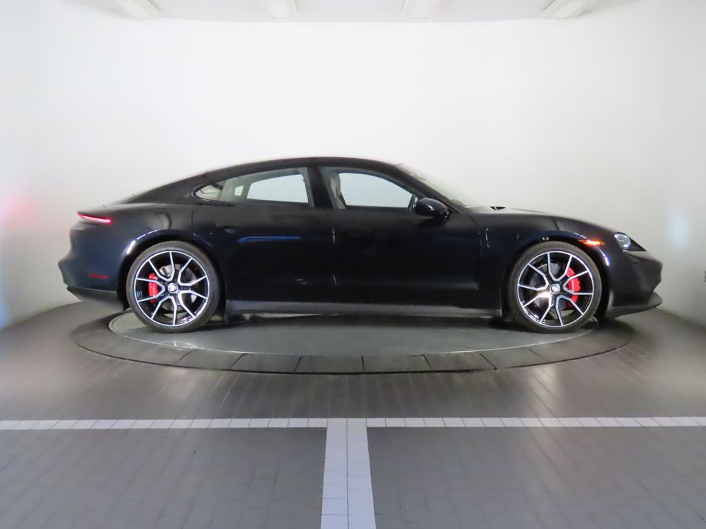 Thumbnail: 2023 Porsche Taycan - 8