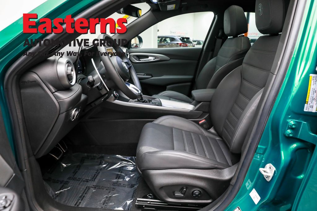Used 2024 Green Alfa Romeo Veloce image 14