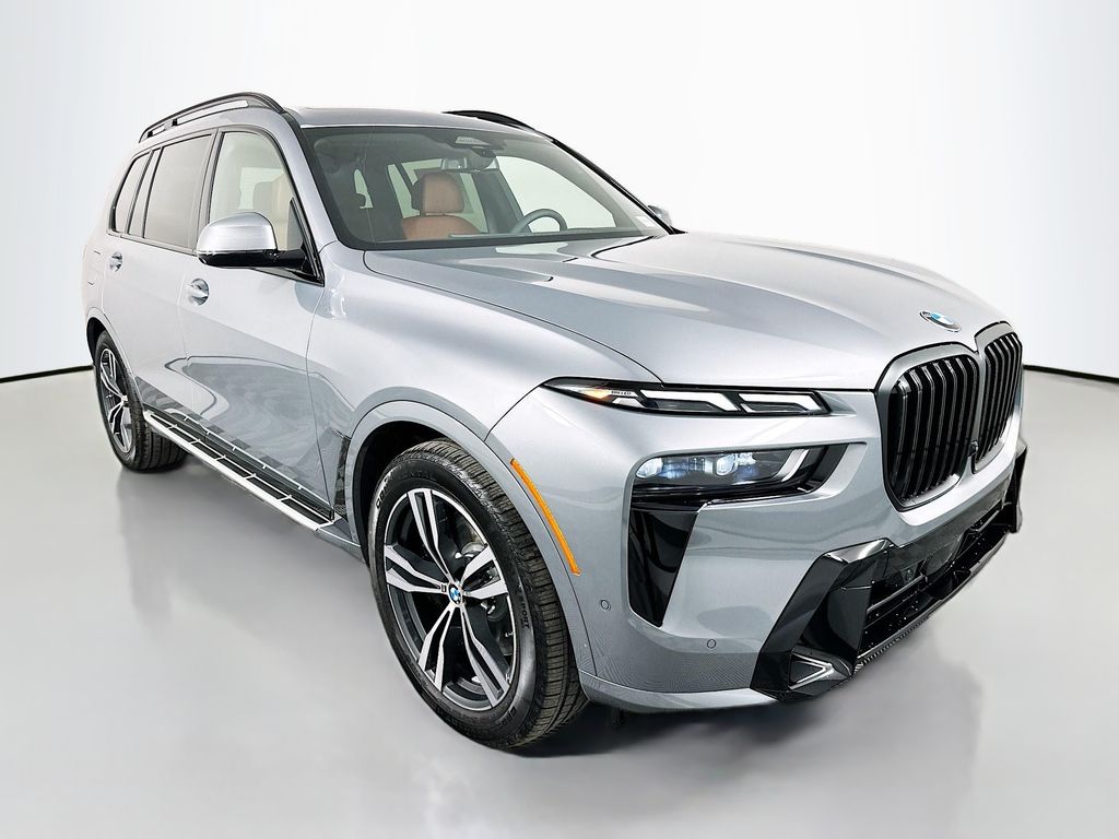 Thumbnail: 2027 BMW X7 - 3