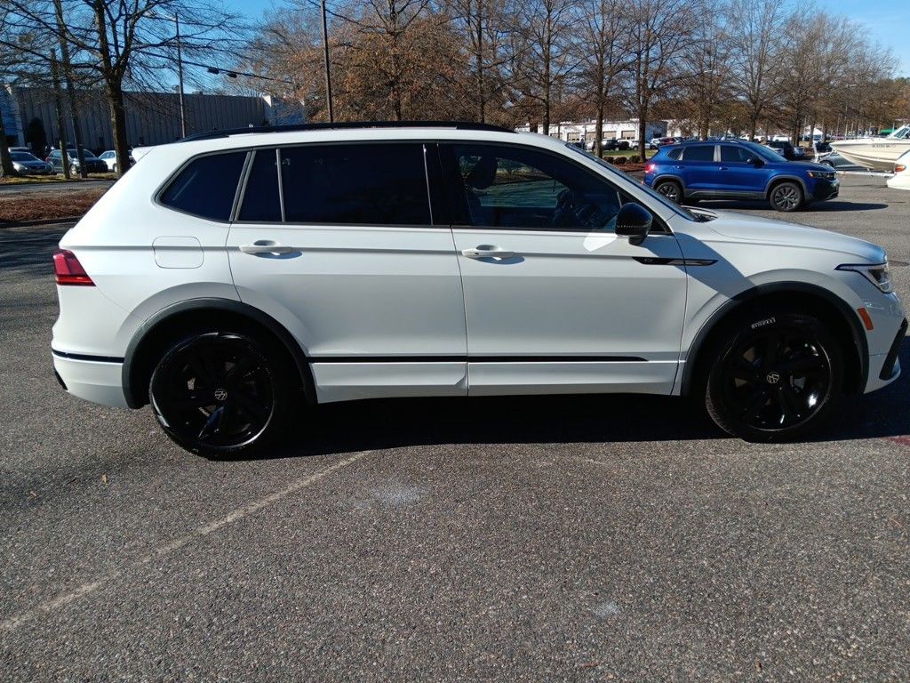 2024 Volkswagen Tiguan 2.0T SE R-Line Black 6