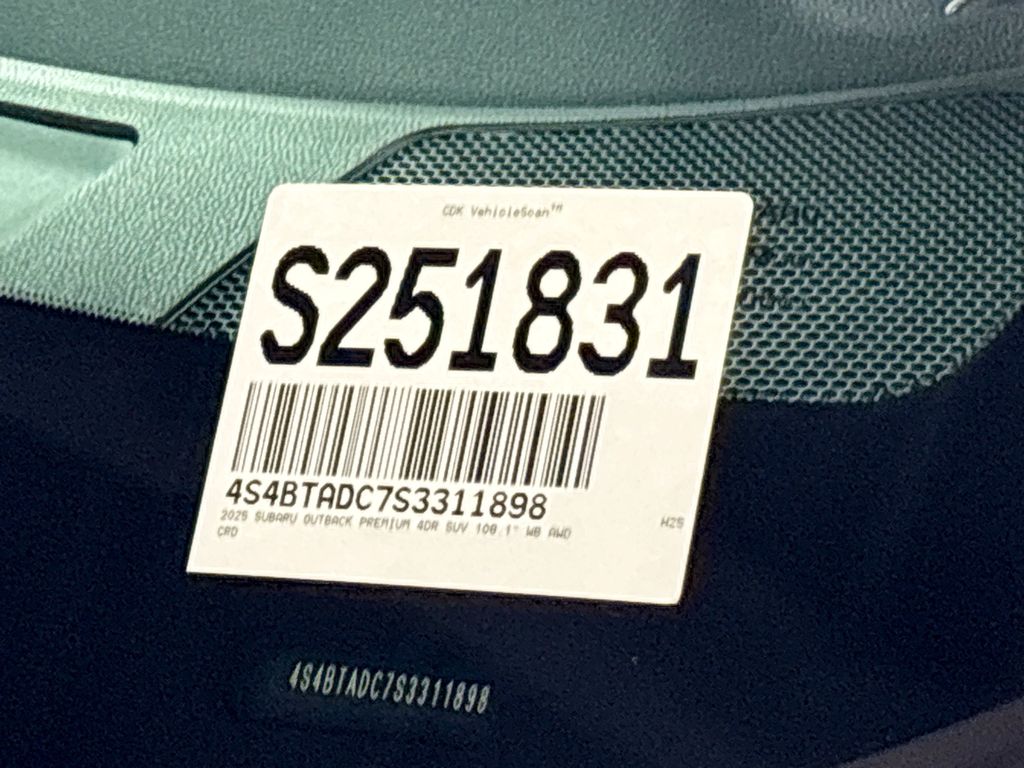 2025 Subaru Outback Premium