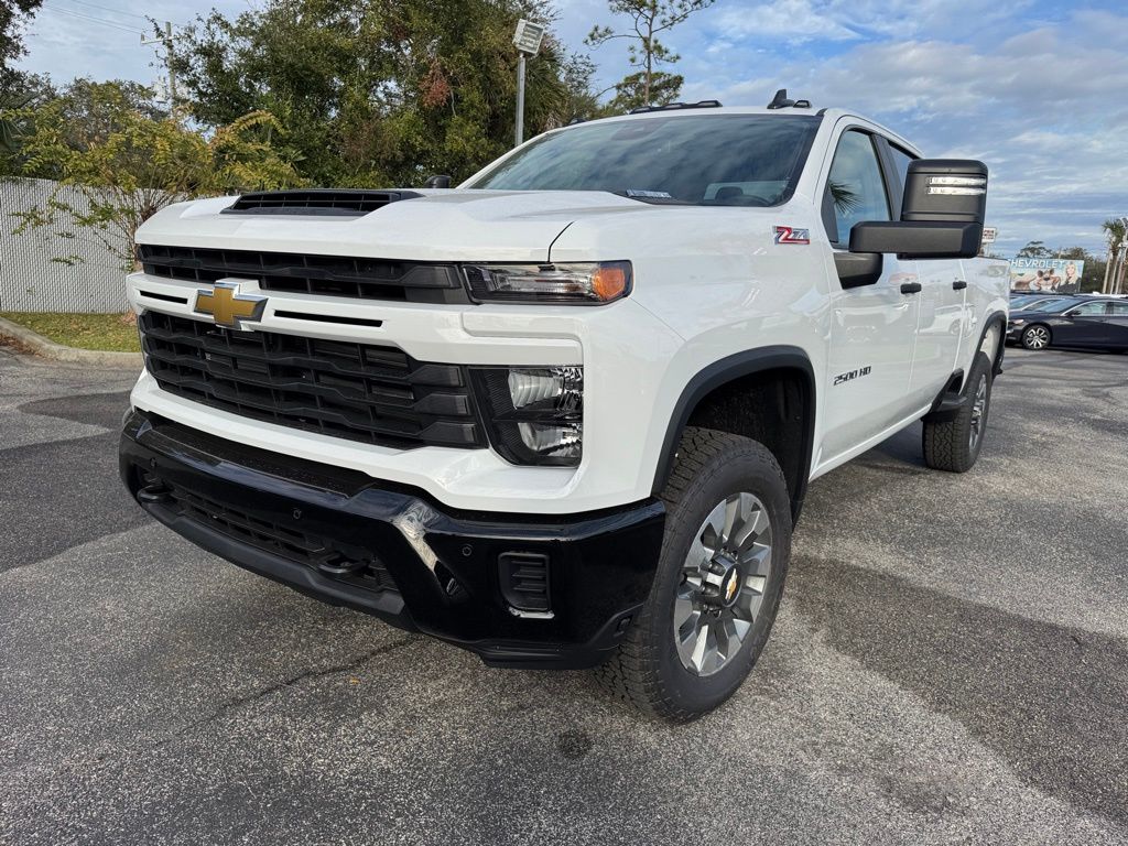 2025 Chevrolet Silverado 2500HD Custom 4