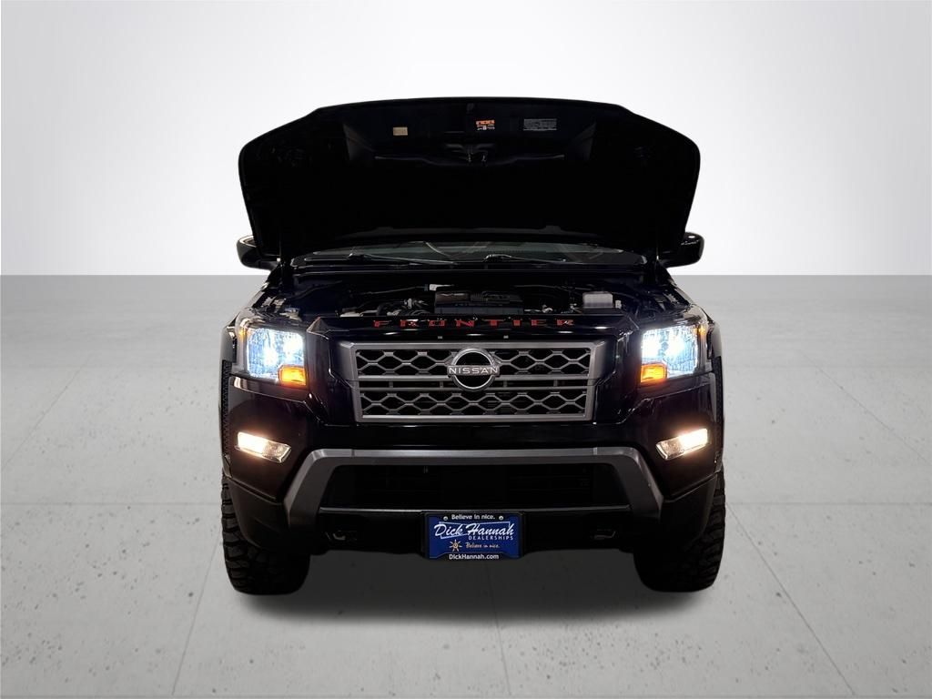 2022 Nissan Frontier SV