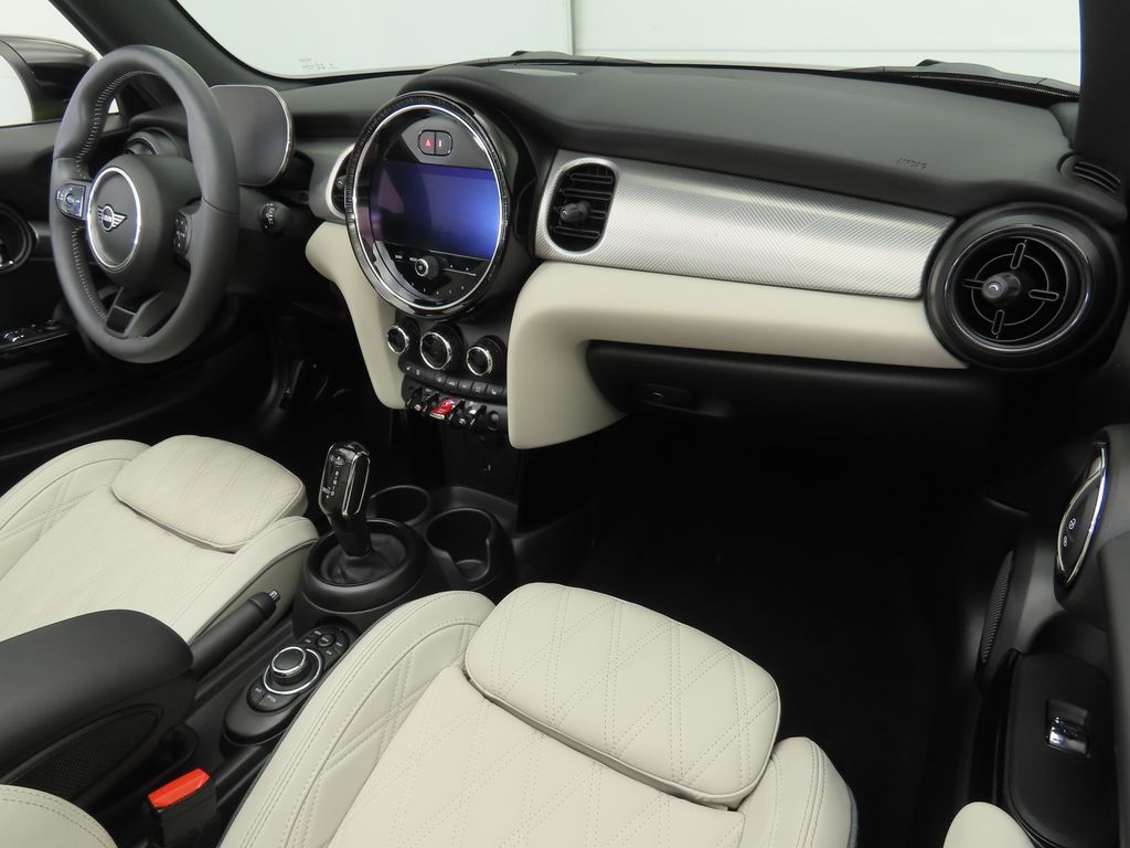 Thumbnail: 2024 MINI Cooper - 17
