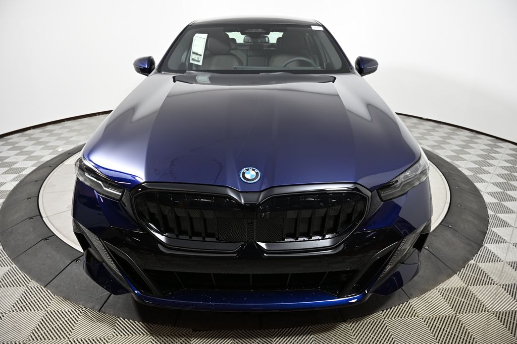 Thumbnail: 2026 BMW 5 Series - 8