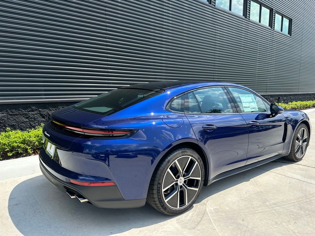 2024 Porsche Panamera  7