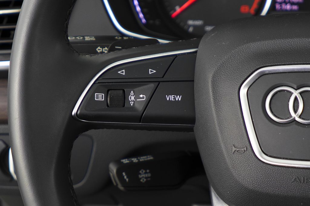 Thumbnail: 2022 Audi Q5 - 29