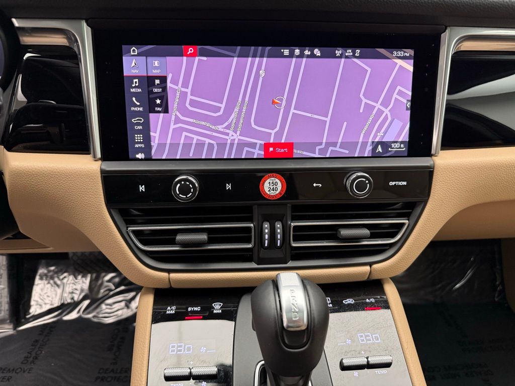 Thumbnail: 2025 Porsche Macan - 16