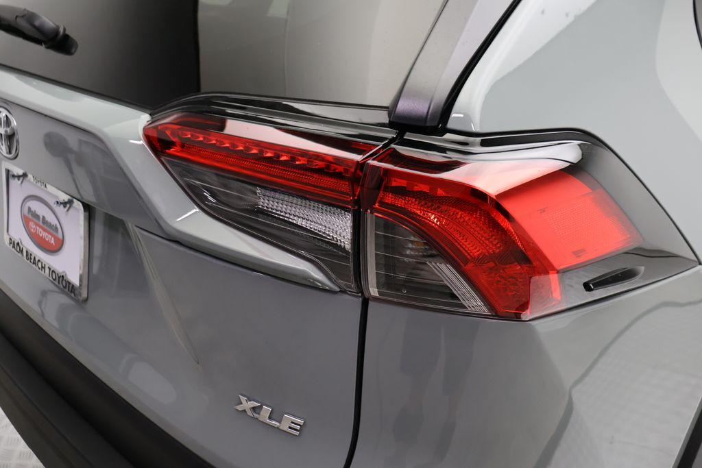 Thumbnail: 2023 Toyota RAV4 - 9