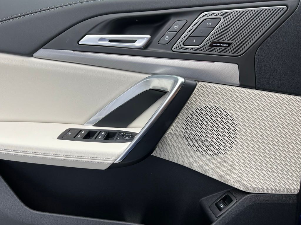 Thumbnail: 2026 BMW X1 - 20