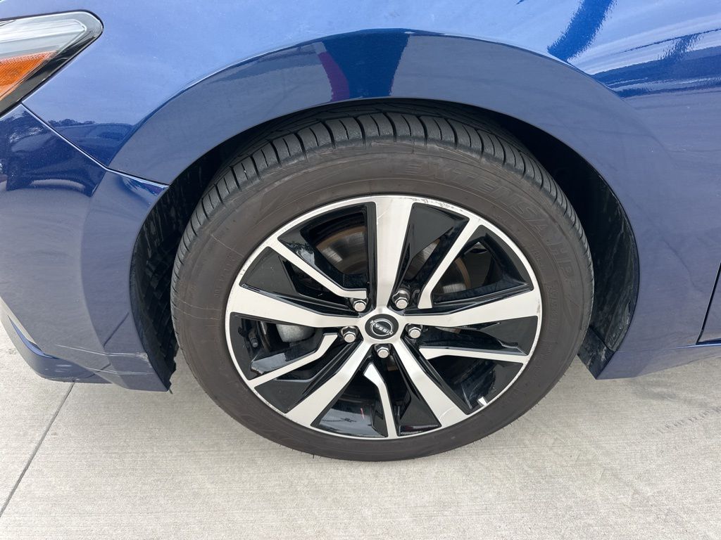 2023 Deep Blue Pearl Nissan Maxima SV FWD Sedan