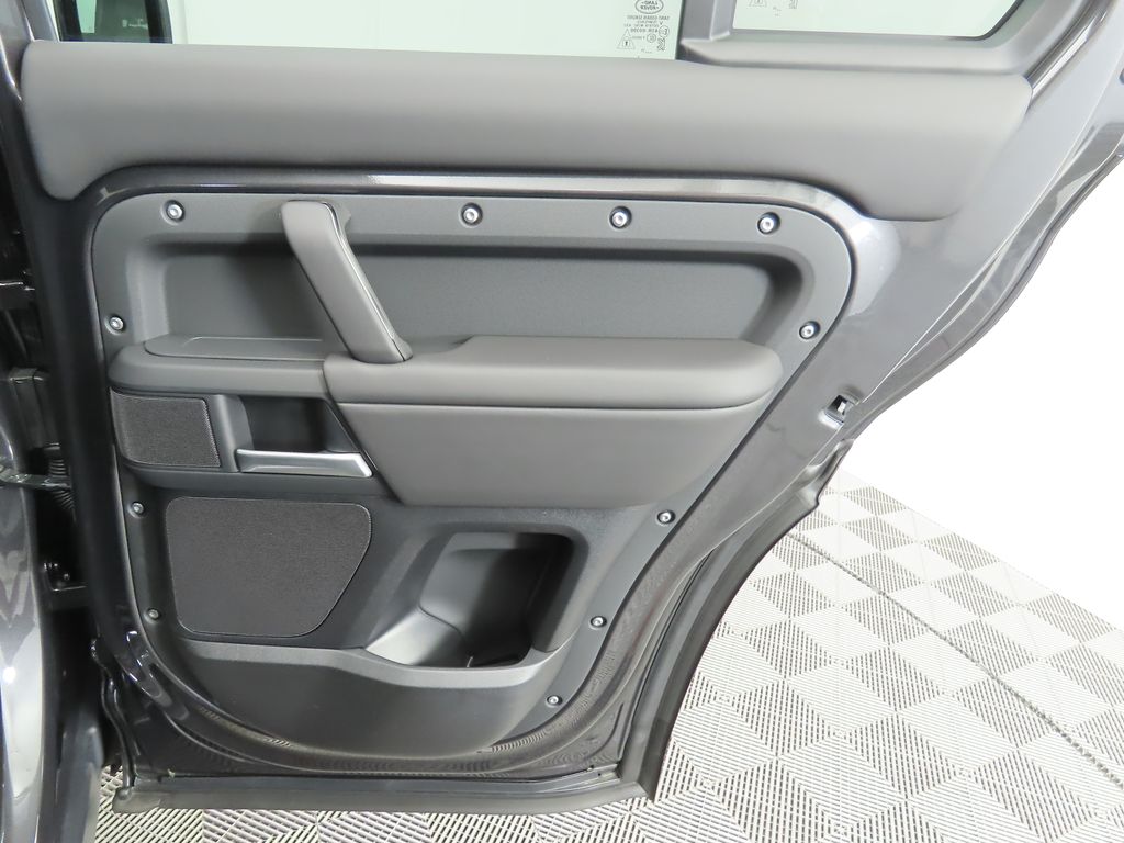 Thumbnail: 2025 Land Rover Defender - 27