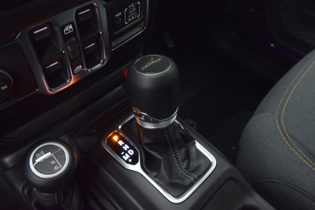 new 2026 Jeep Gladiator car, priced at $42,034