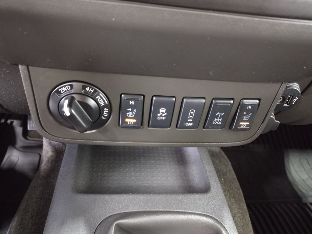 2017 Nissan Frontier PRO-4X