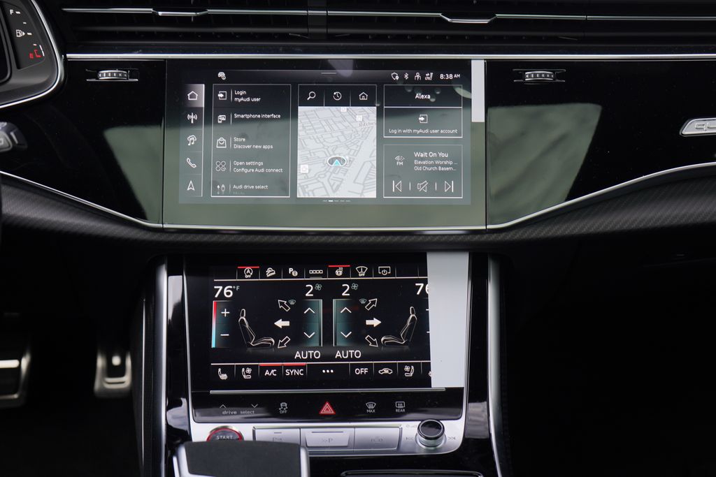 Thumbnail: 2026 Audi RS Q8 - 11