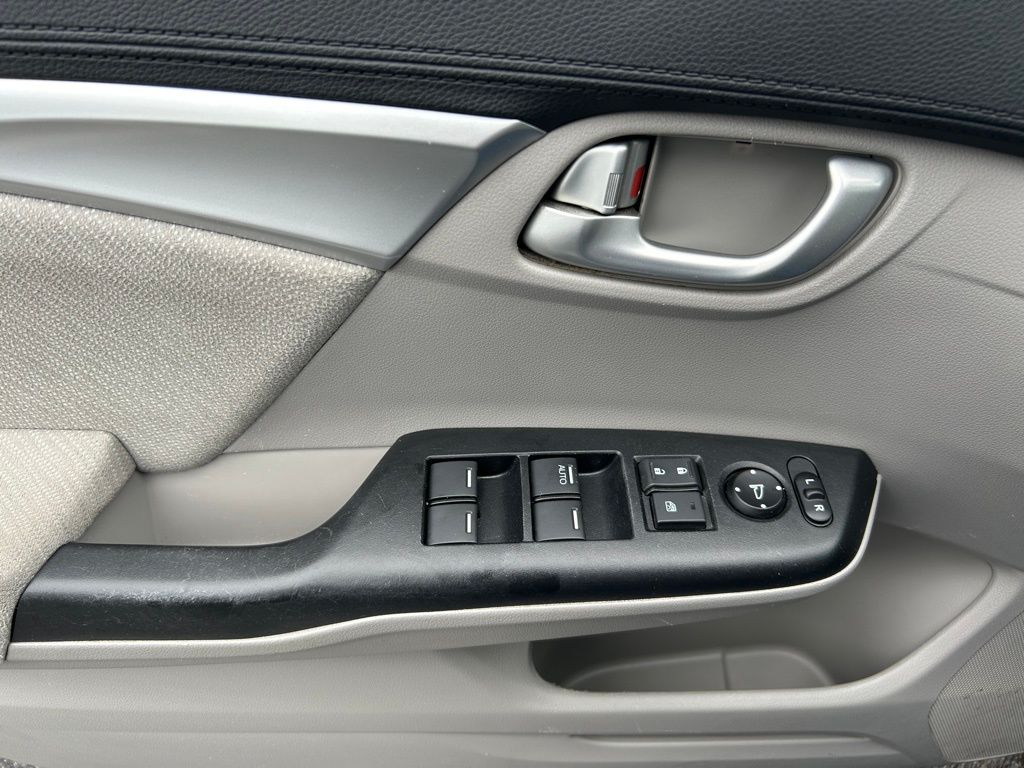 Thumbnail: 2013 Honda Civic - 26