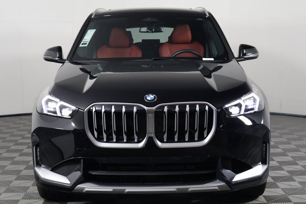 Thumbnail: 2025 BMW X1 - 2