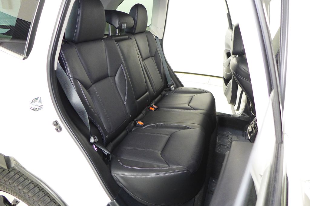 2024 Subaru Forester Touring 22