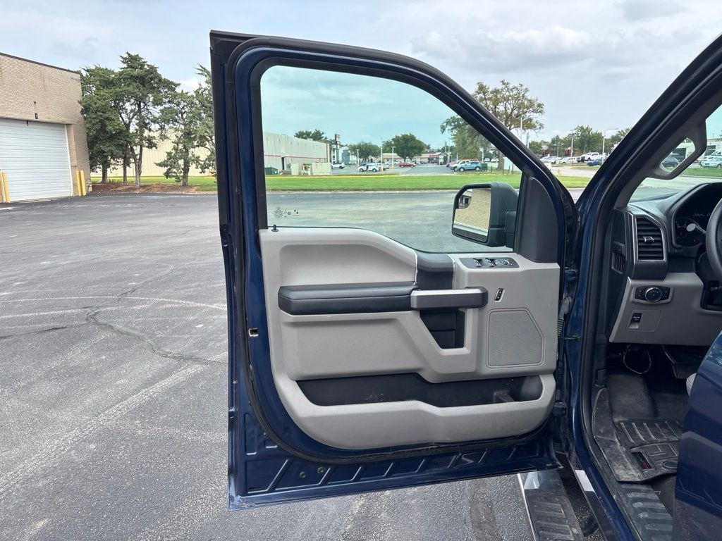 2020 Blue Ford F-150 XLT 4X4 Truck