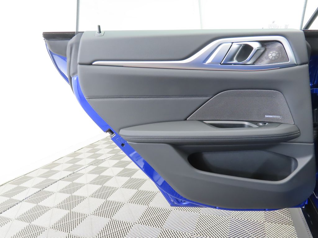 Thumbnail: 2025 BMW 4 Series - 26