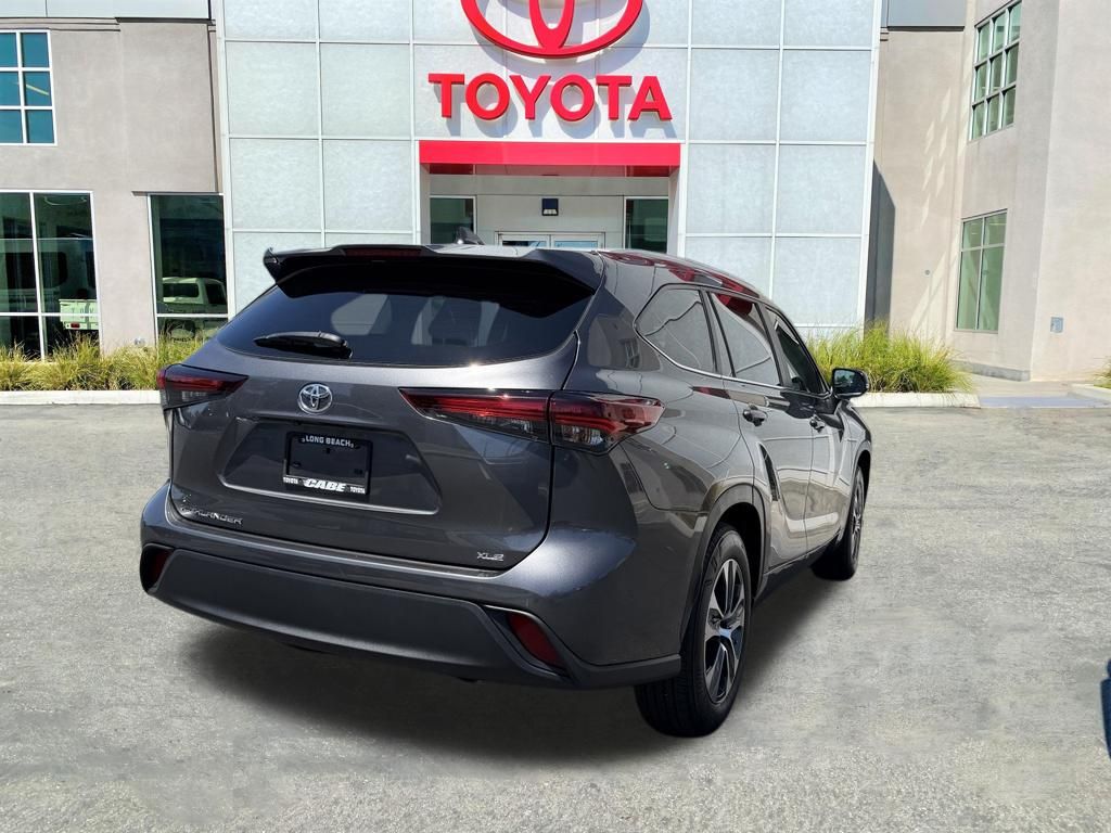 Used 2024 Toyota Highlander SUV