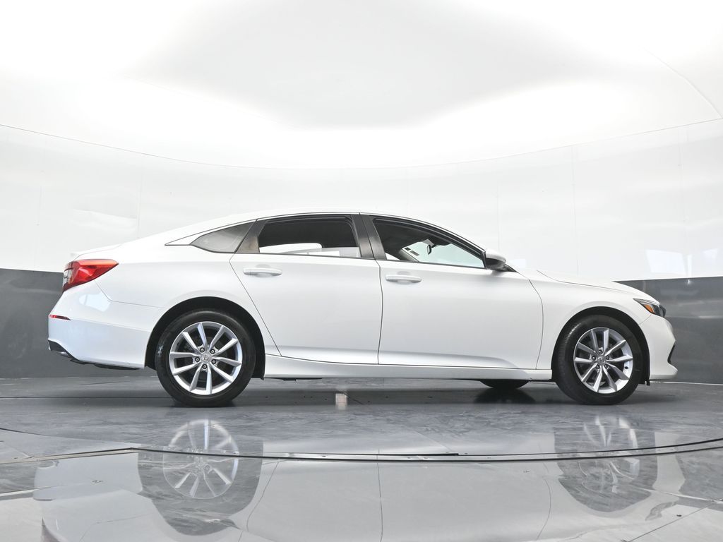 Used 2021 White Honda LX image 57