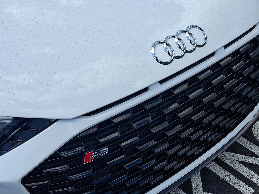 Thumbnail: 2023 Audi R8 - 4