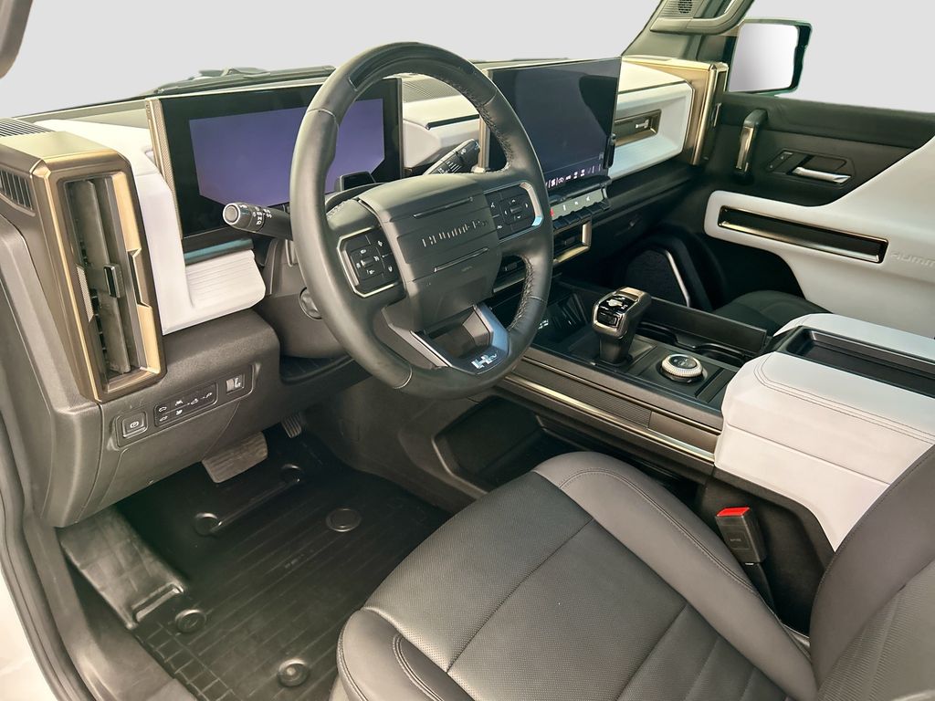 Used 2023 White GMC 3X image 9