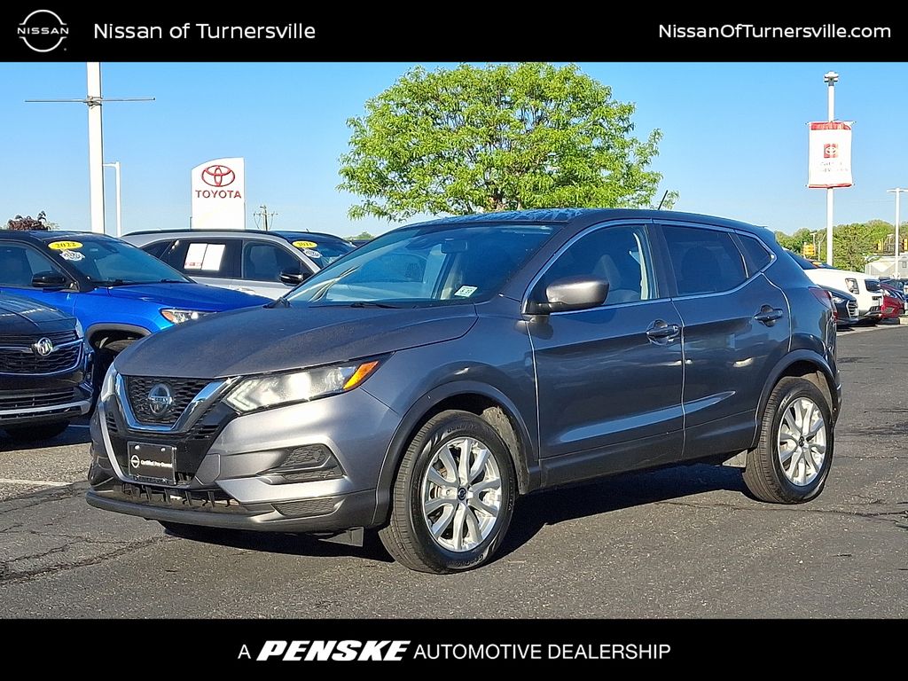 Thumbnail: 2022 Nissan Rogue Sport - 1
