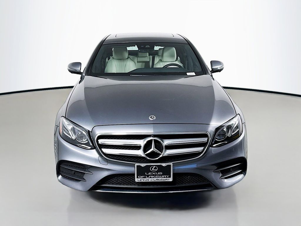 Thumbnail: 2019 Mercedes-Benz E-Class - 2