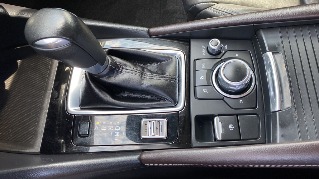 Used 2018 Deep Crystal Blue Mica Mazda Touring image 19