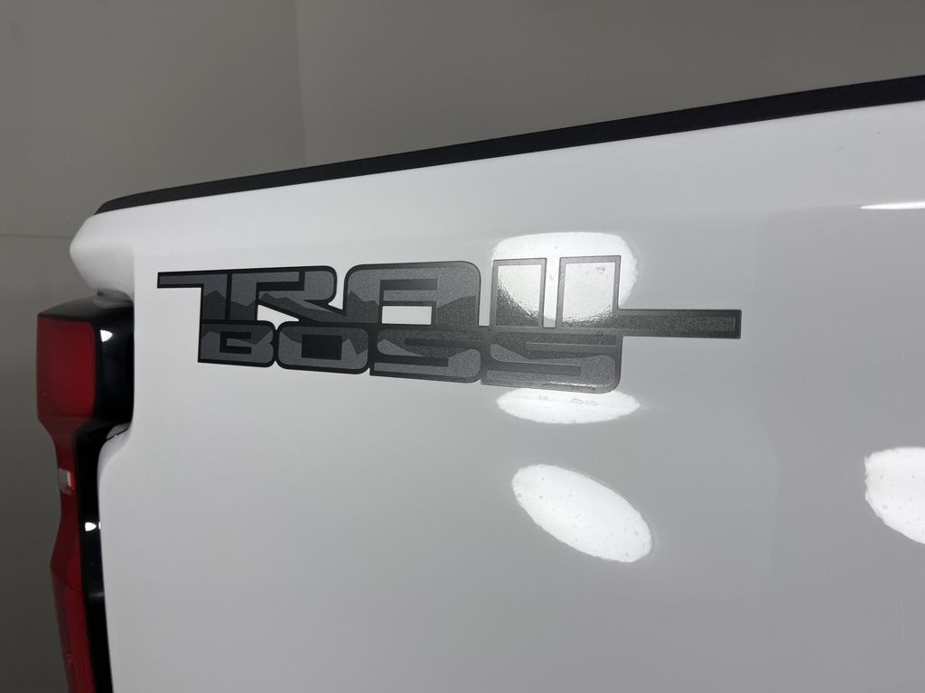 Thumbnail: 2026 Chevrolet Silverado 2500 - 20