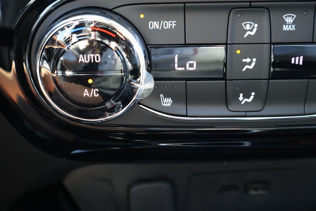 Thumbnail: 2026 Chevrolet Trax - 29