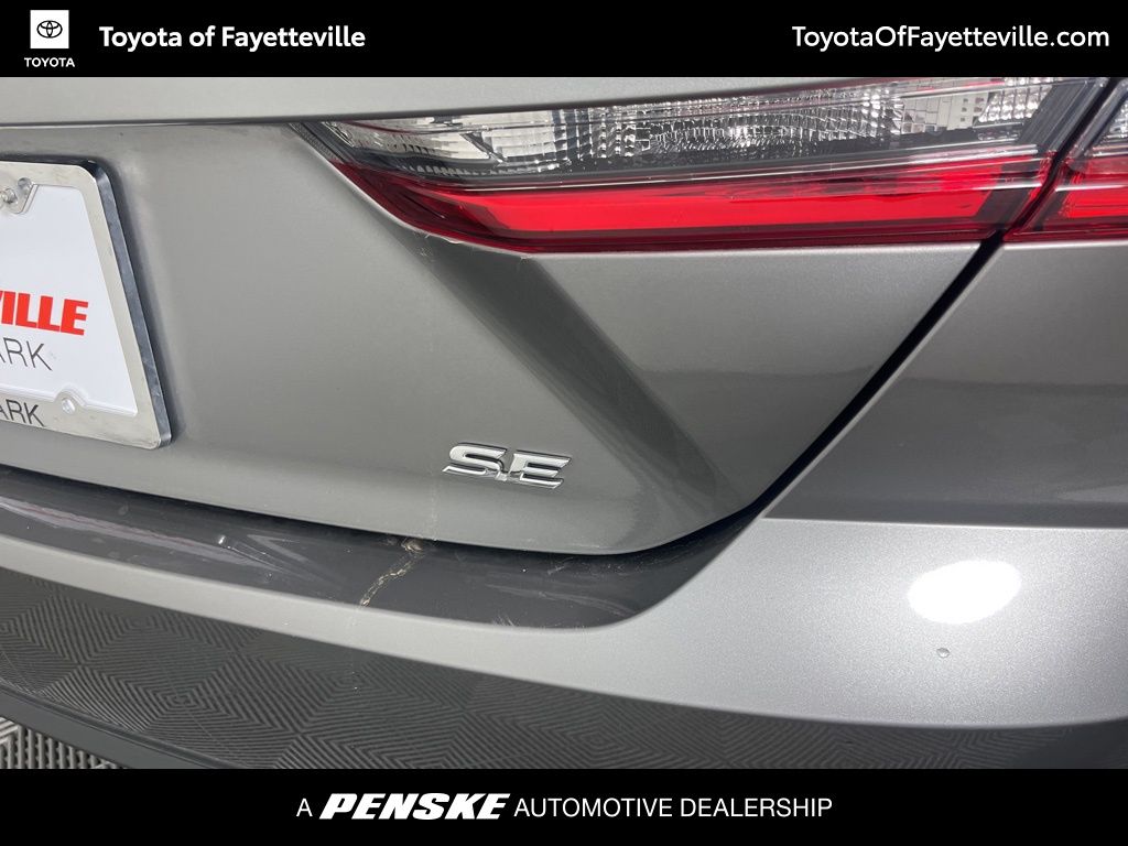 2025 Toyota Camry SE 4