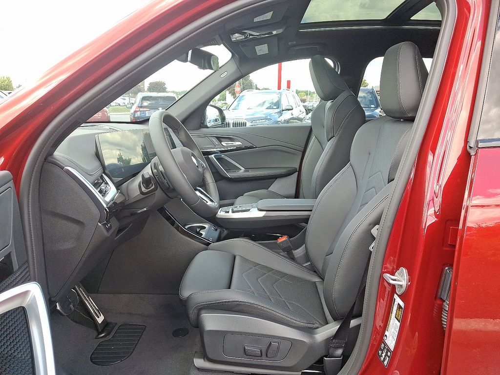 Thumbnail: 2026 BMW X1 - 6