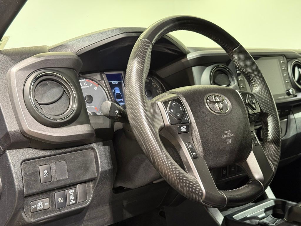 Thumbnail: 2021 Toyota Tacoma - 16