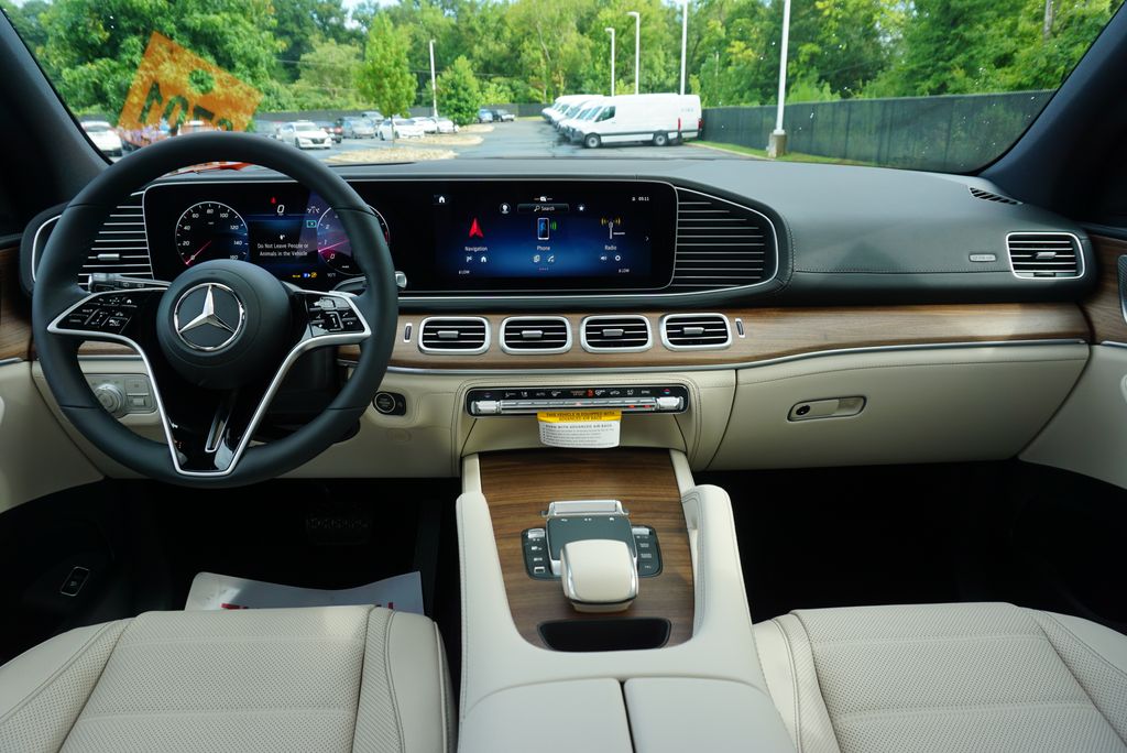 Thumbnail: 2026 Mercedes-Benz GLE - 17