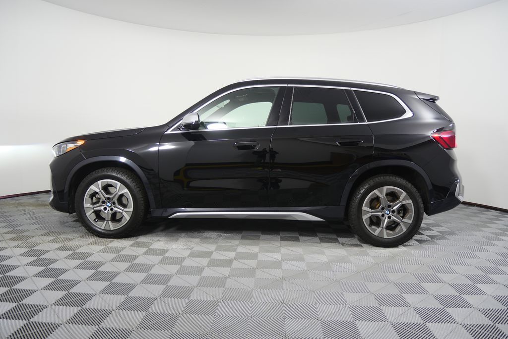 Thumbnail: 2023 BMW X1 - 6