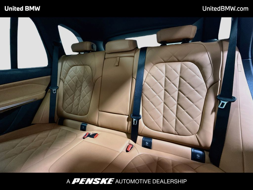 Thumbnail: 2026 BMW X5 - 13