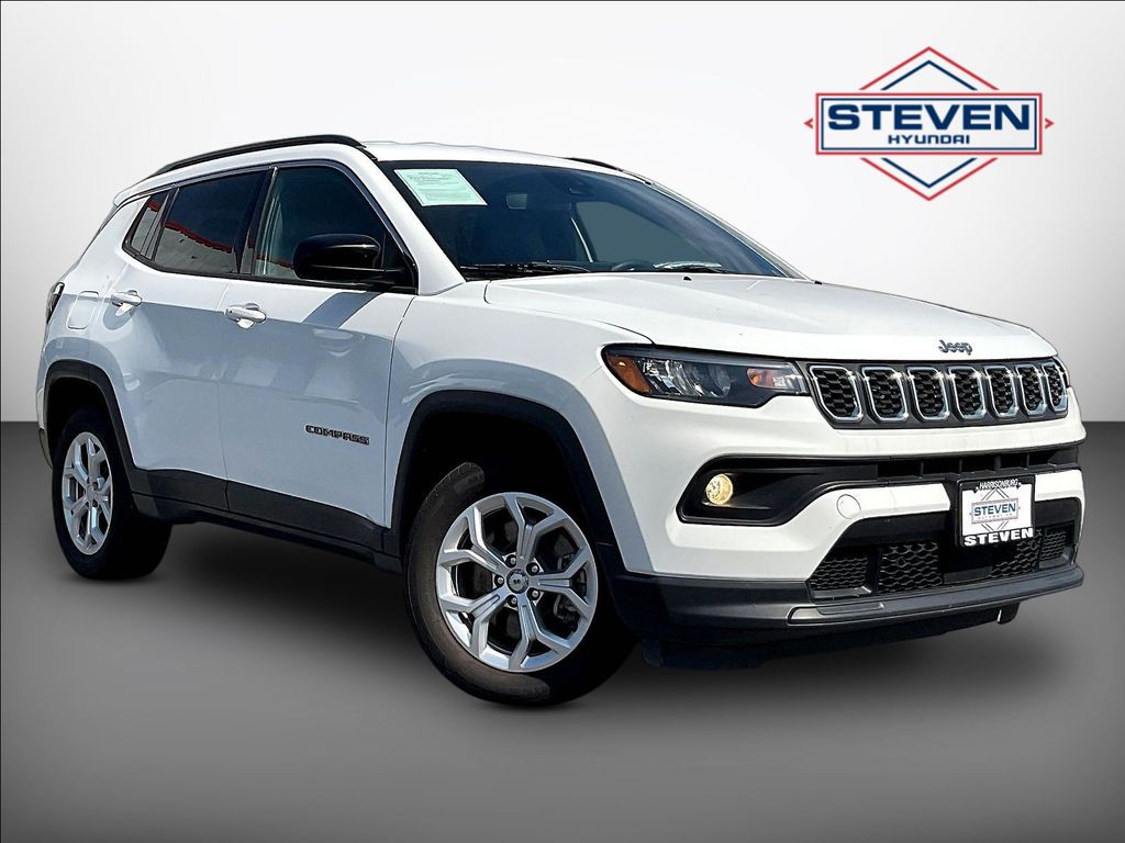 Bright White Clearcoat 2024 Jeep Compass SUV / Crossover Four-Wheel Drive 8-Speed Automatic