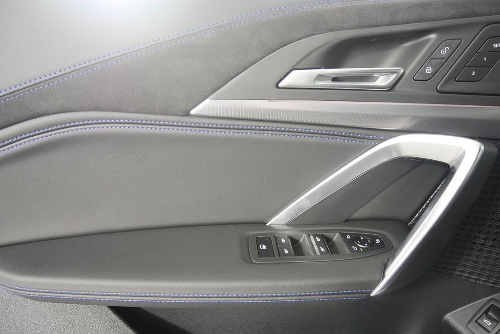 Thumbnail: 2026 BMW X2 - 9