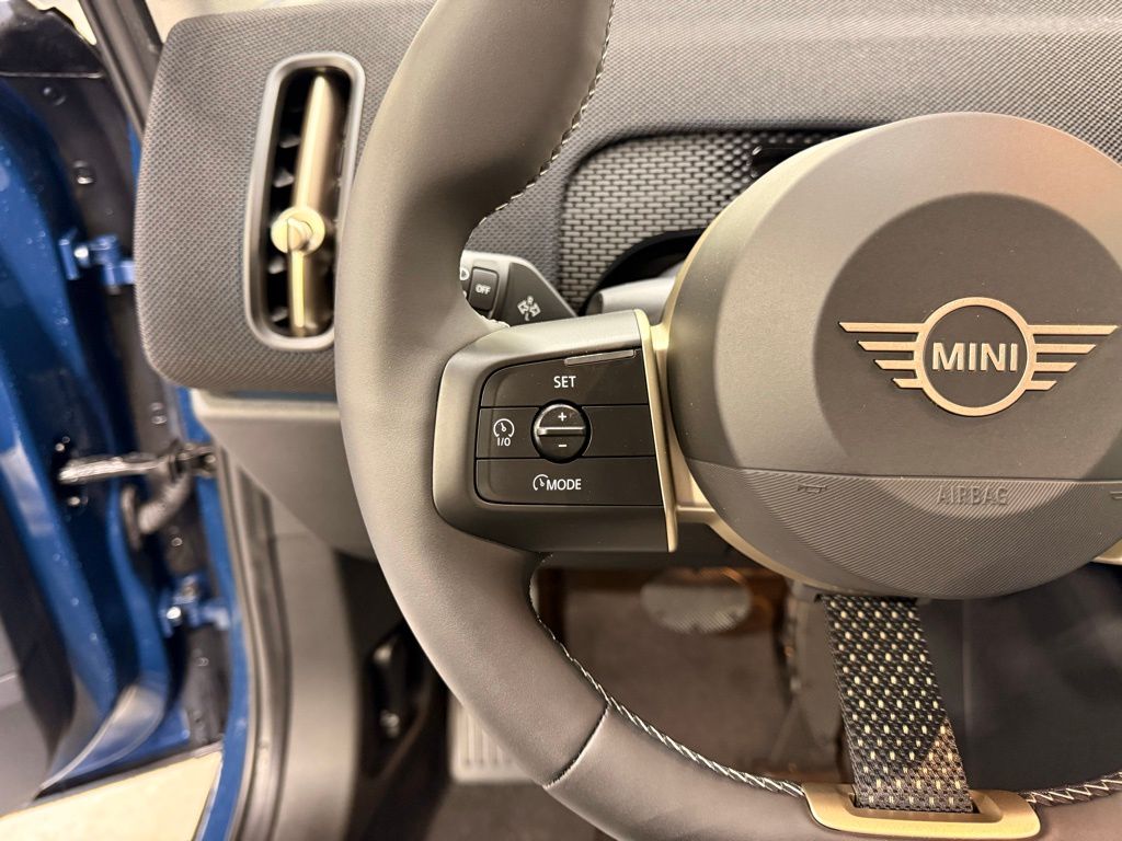 Thumbnail: 2025 MINI Cooper Countryman - 13