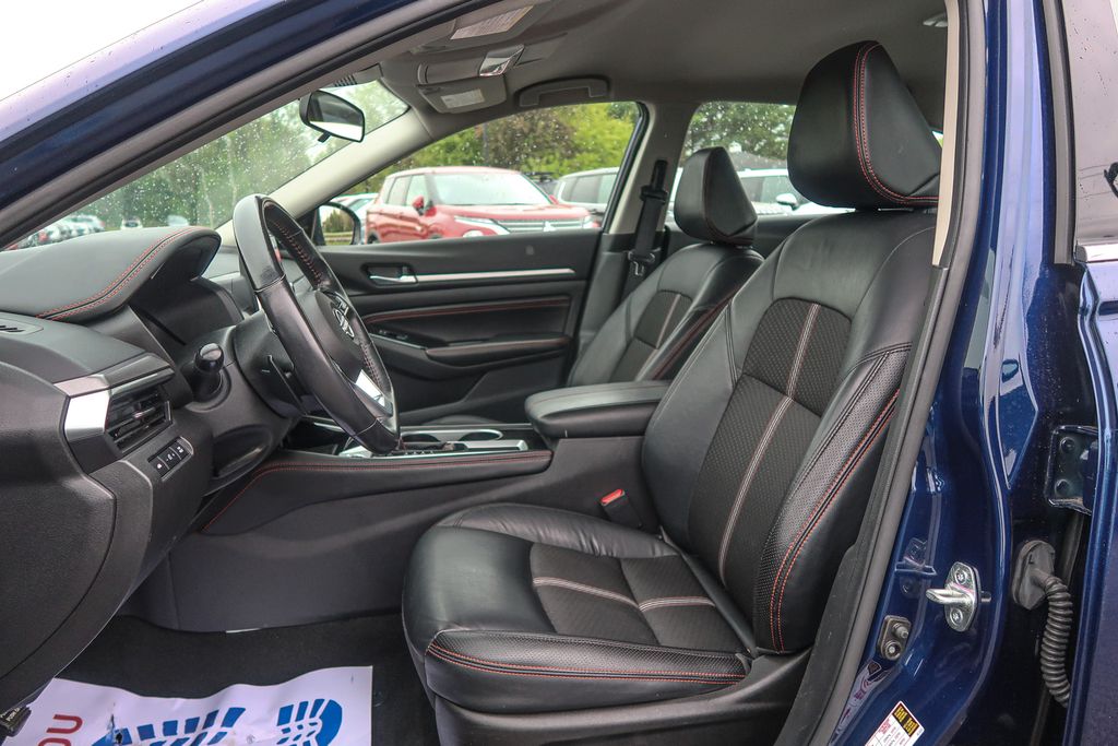 2023 Nissan Altima SR FWD