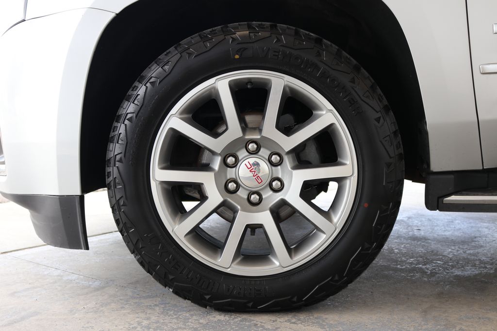 2018 GMC Yukon Denali photo