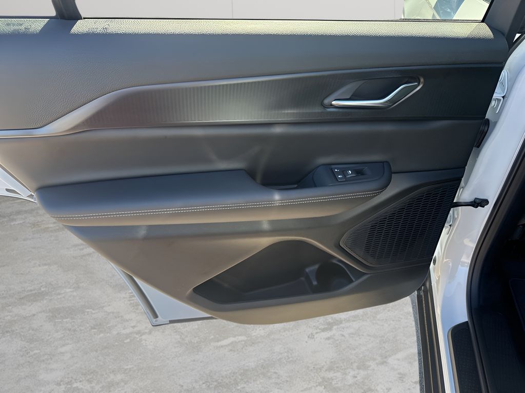 New Car 2025 Jeep Grand Cherokee L  For Sale Under $50,000 In Austin, Texas