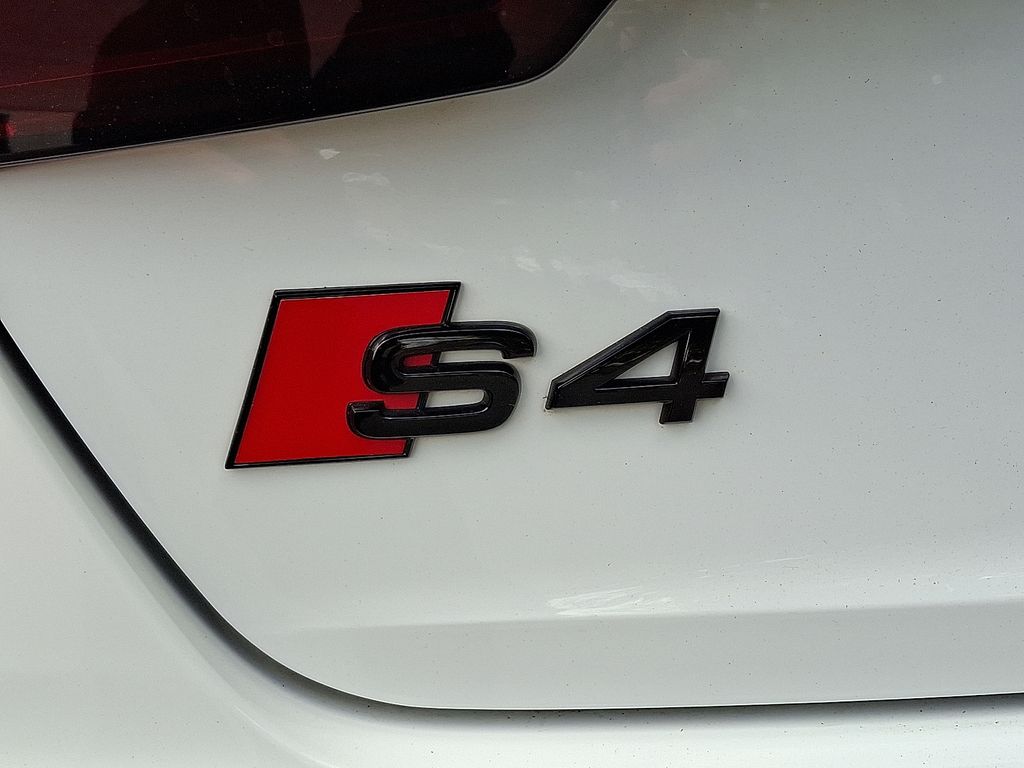 Thumbnail: 2023 Audi S4 - 31