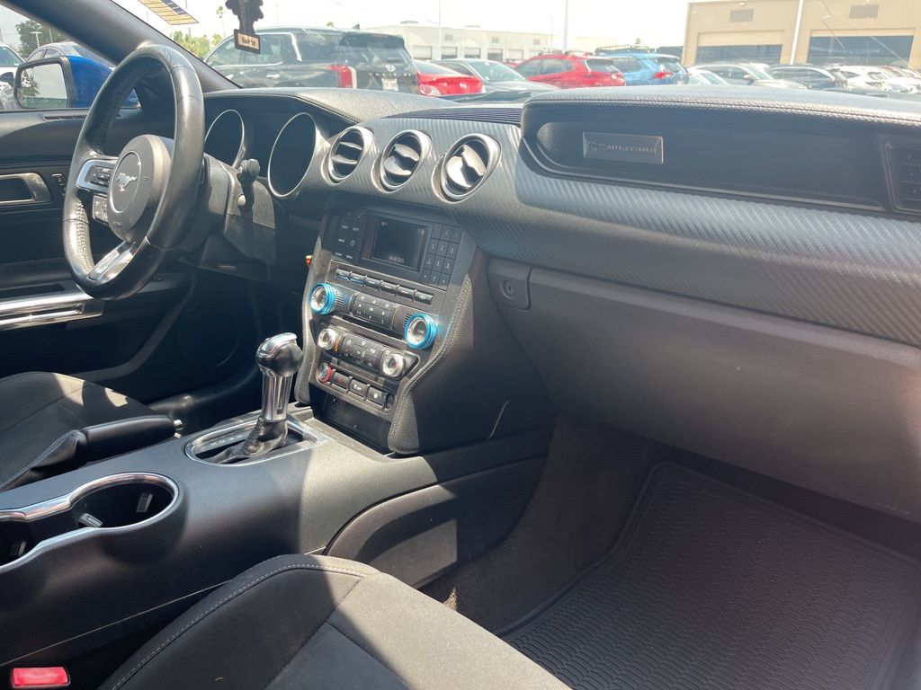 2018 Ford Mustang  11